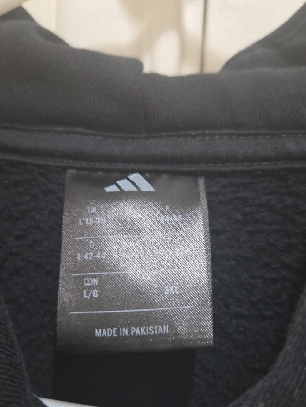 adidas classic pullover